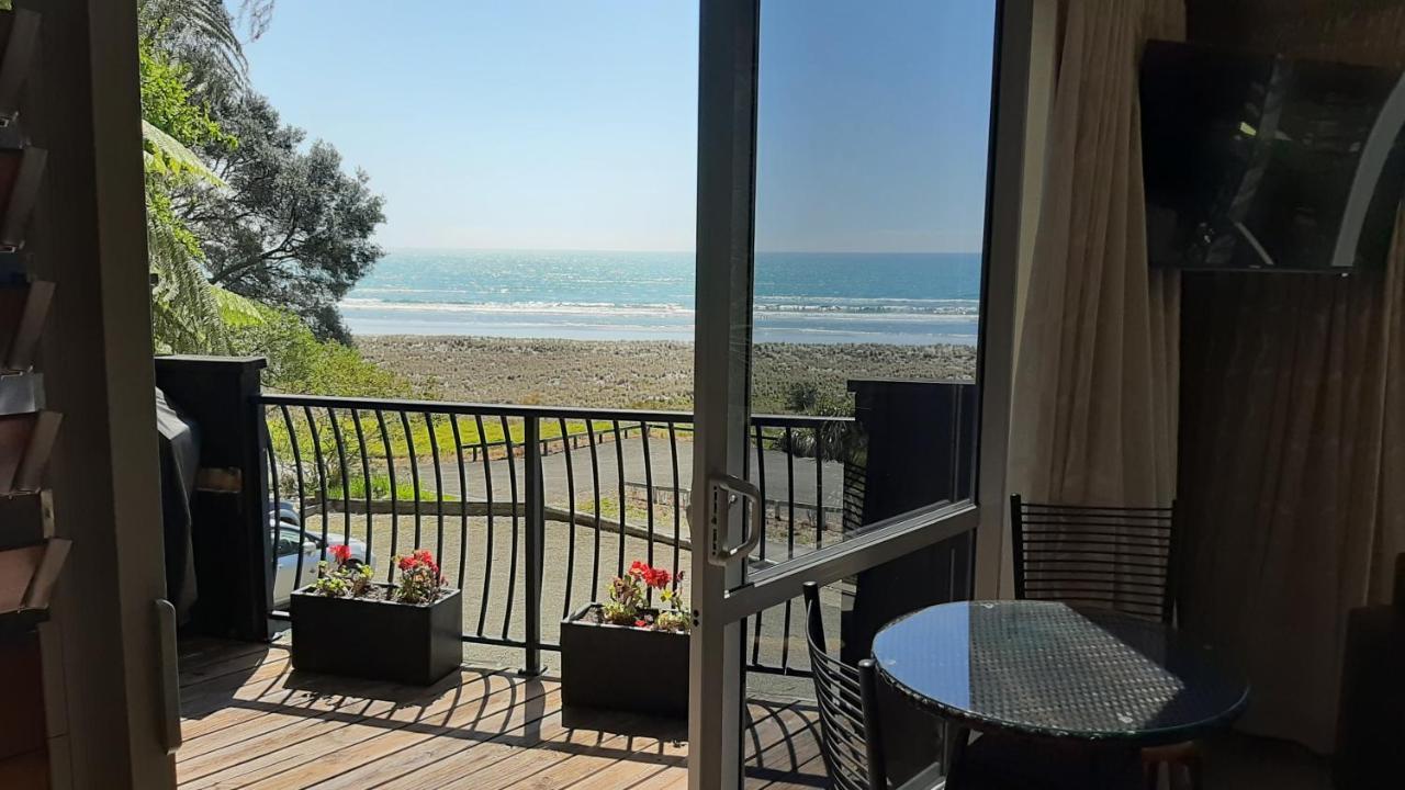 Ohiwa Beach Apartments/ Motel Opotiki Exteriör bild